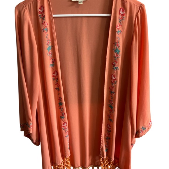 Umgee USA Kimono Cardigan S/M Coral Embroidered Fringe Hem Boho Open Front - Picture 1 of 6